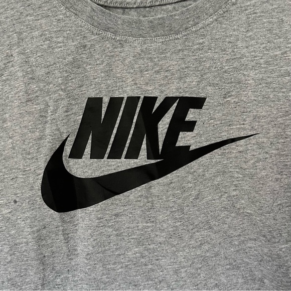 Oversized crop Nike t shirt size M - Picture 4 of 4